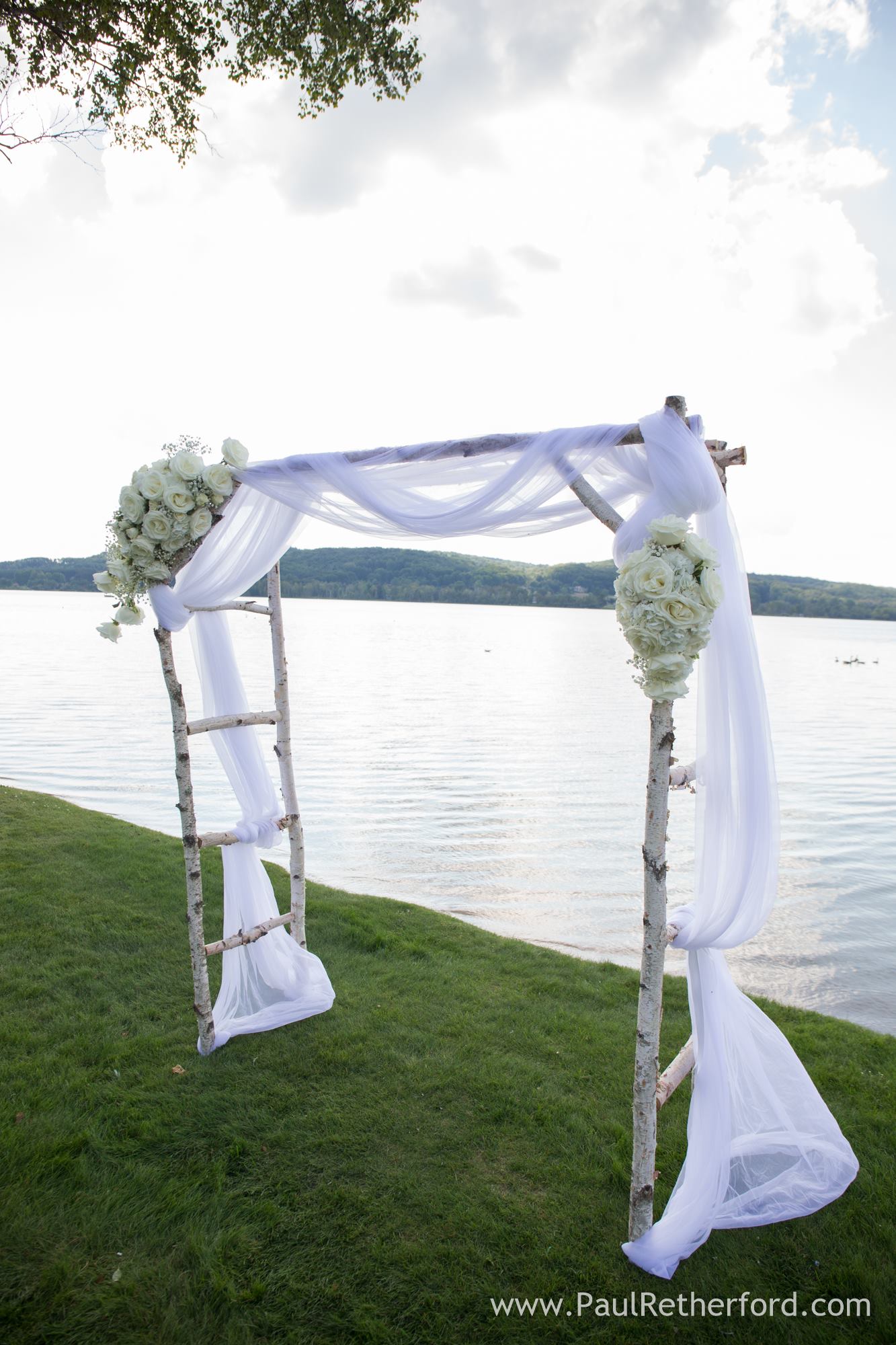 wedding ceremony lake Charlevoix